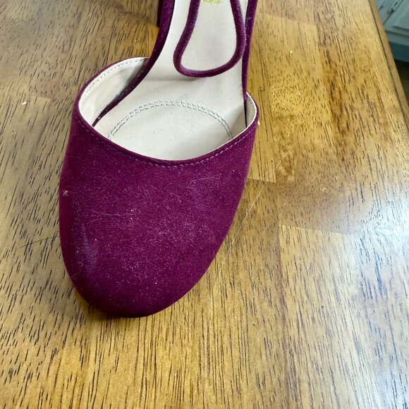 UNISA | Suede Ankle Block Tie Heels in Burgundy - 7.5 - Picture 7 of 7